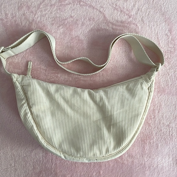Uniqlo Handbags - Uniqlo bag